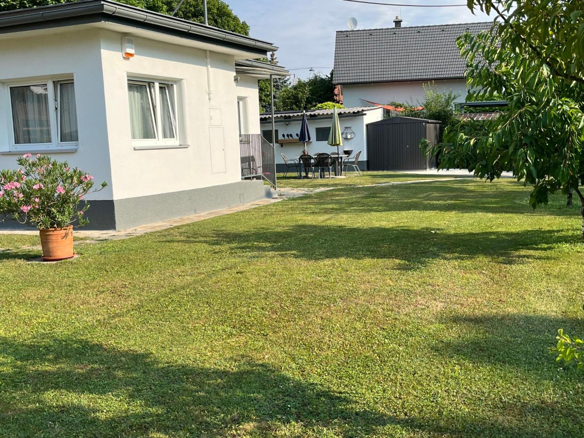 Holiday Home Bungalow Leopoldau By Interhome Wien Eksteriør bilde